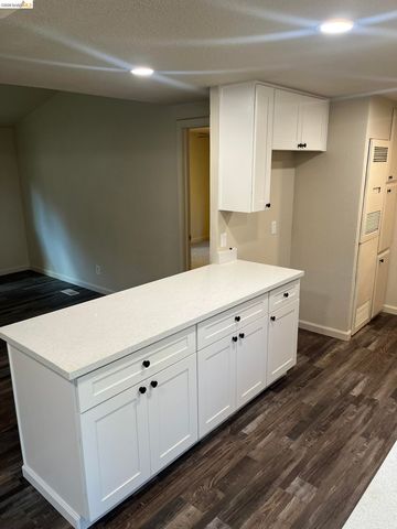 23981 Oxbow Ln, Sonora, CA 95370