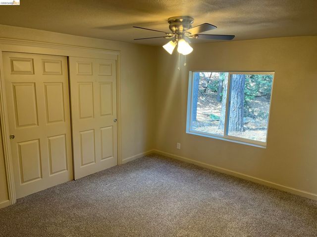 23981 Oxbow Ln, Sonora, CA 95370