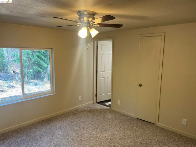 23981 Oxbow Ln, Sonora, CA 95370