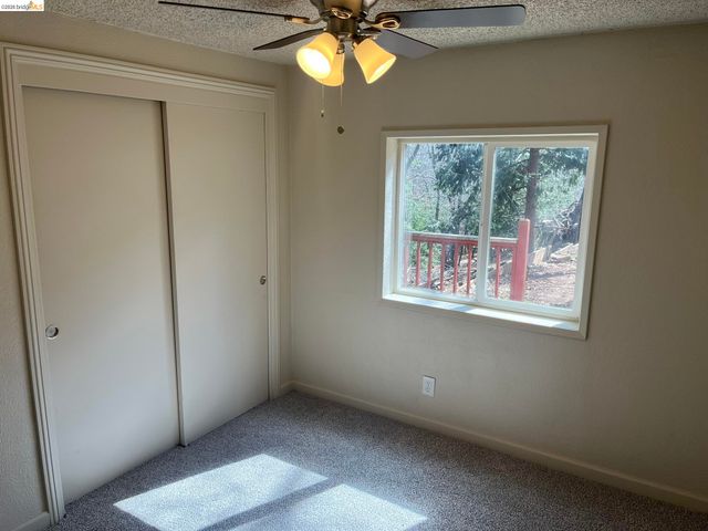 23981 Oxbow Ln, Sonora, CA 95370