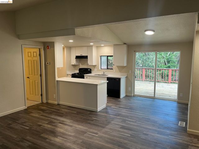 23981 Oxbow Ln, Sonora, CA 95370