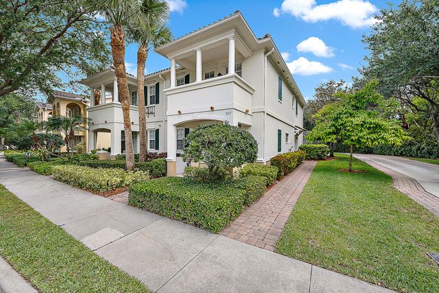 107 Rivinia Drive, Jupiter, FL 33458