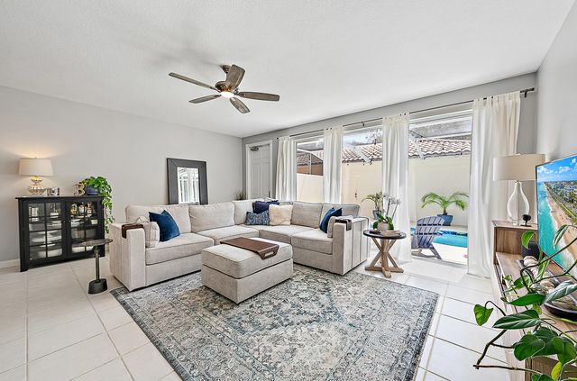 107 Rivinia Drive, Jupiter, FL 33458