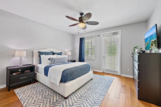 107 Rivinia Drive, Jupiter, FL 33458