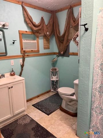 310 N 10th Street, Port O'connor, TX 77982