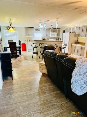 310 N 10th Street, Port O'connor, TX 77982