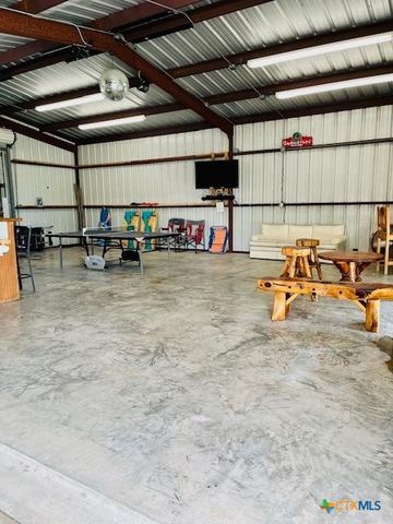 310 N 10th Street, Port O'connor, TX 77982