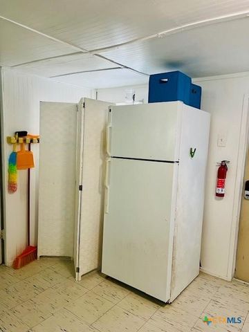 310 N 10th Street, Port O'connor, TX 77982