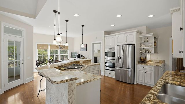 4142 Ten Shillings Way, Ravenel, SC 29470