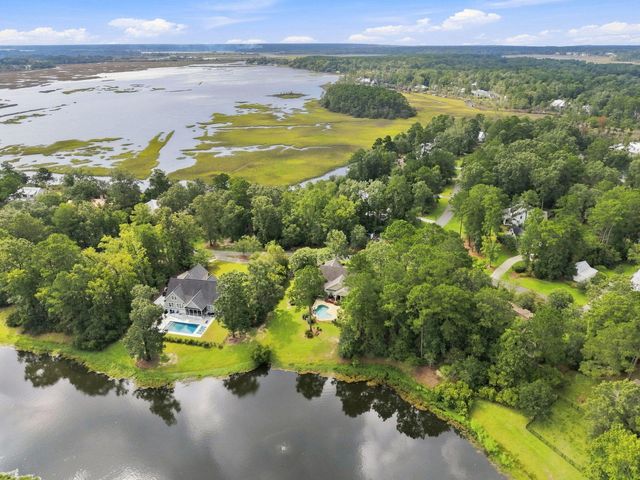4142 Ten Shillings Way, Ravenel, SC 29470
