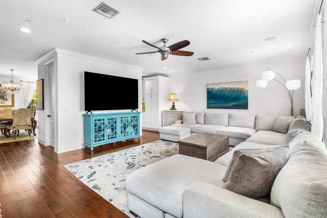 147 N Cannery Row Circle, Delray Beach, FL 33444