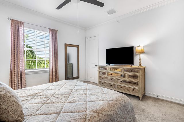 147 N Cannery Row Circle, Delray Beach, FL 33444