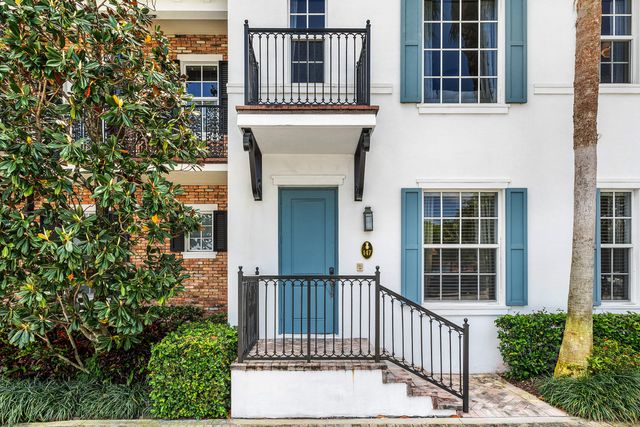 147 N Cannery Row Circle, Delray Beach, FL 33444