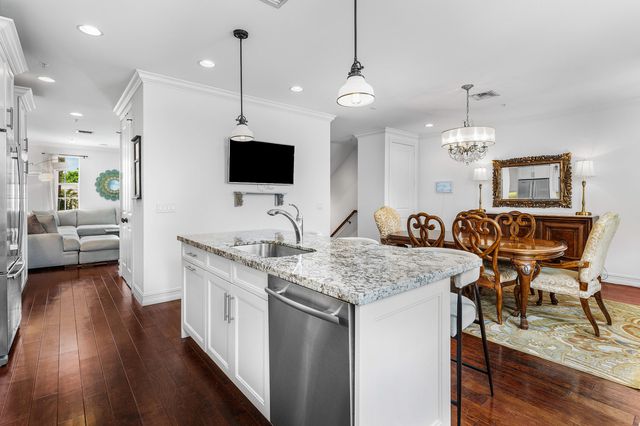 147 N Cannery Row Circle, Delray Beach, FL 33444