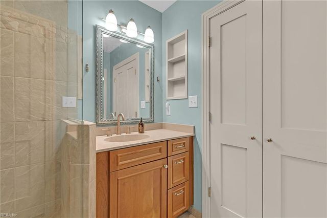 44 Brandon RD, Newport News, VA 23601