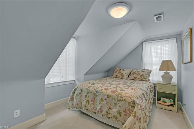 44 Brandon RD, Newport News, VA 23601