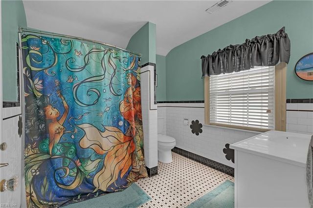 44 Brandon RD, Newport News, VA 23601