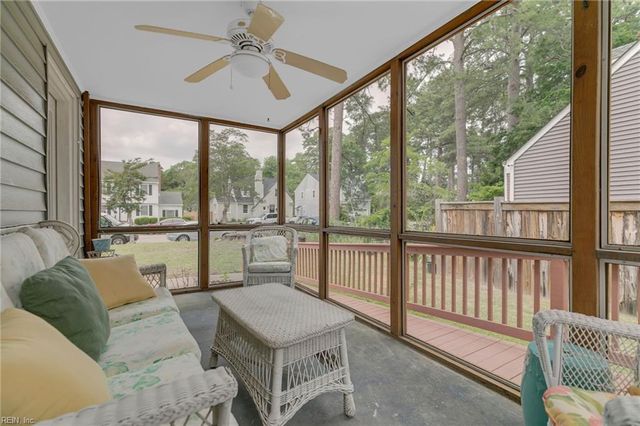 44 Brandon RD, Newport News, VA 23601