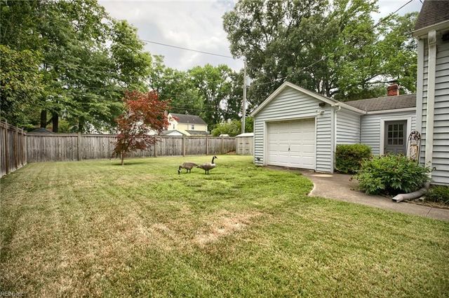 44 Brandon RD, Newport News, VA 23601