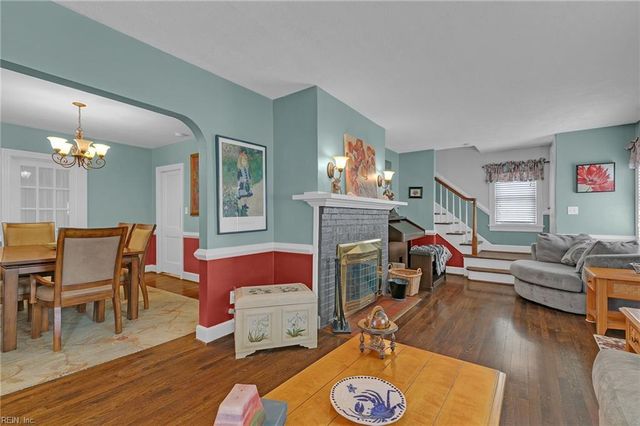 44 Brandon RD, Newport News, VA 23601