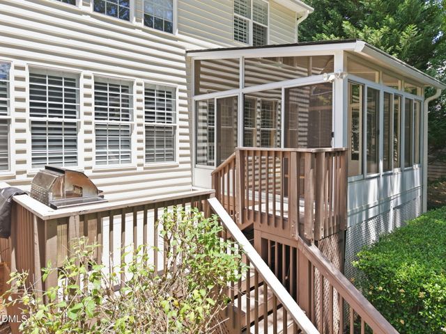 301 Cricketfield Lane, Cary, NC 27518