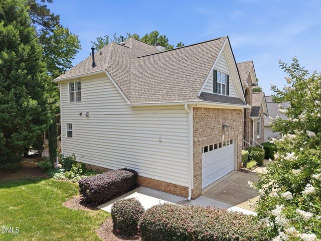 301 Cricketfield Lane, Cary, NC 27518