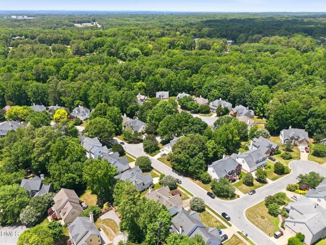 301 Cricketfield Lane, Cary, NC 27518