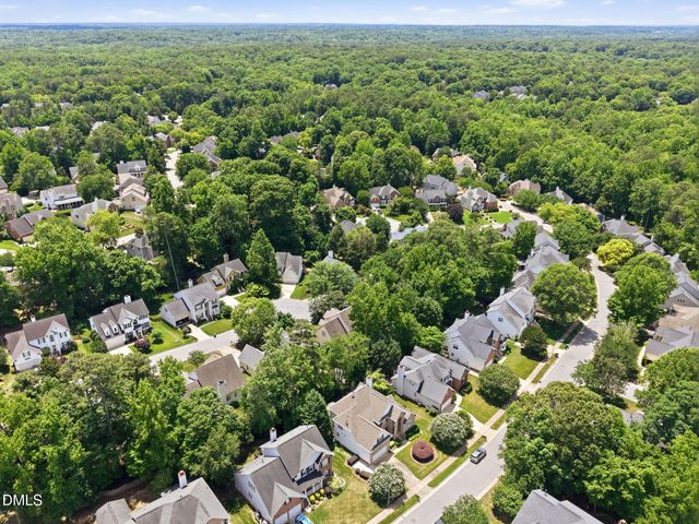 301 Cricketfield Lane, Cary, NC 27518