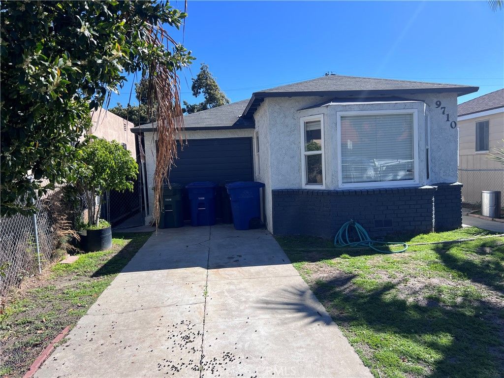 Image 2 of property listing at 9710 San Miguel, South Gate, CA 90280