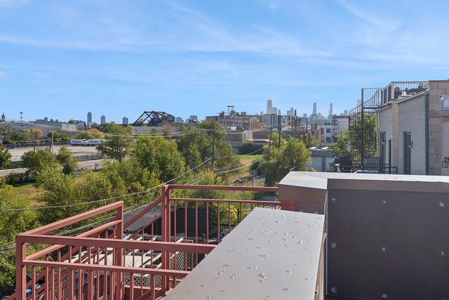 2323 N Lister Avenue 2, Chicago, IL 60614