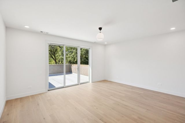 2323 N Lister Avenue 2, Chicago, IL 60614