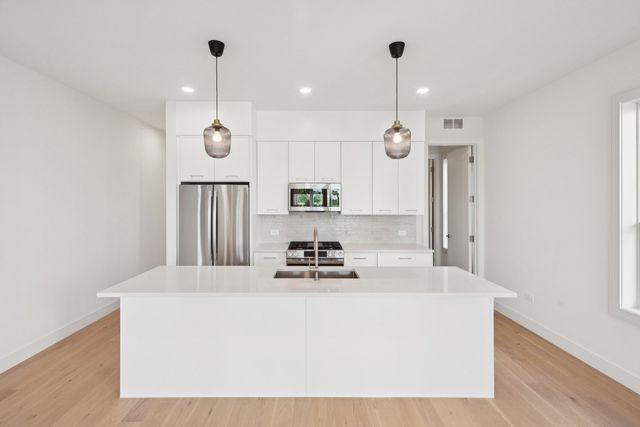 2323 N Lister Avenue 2, Chicago, IL 60614