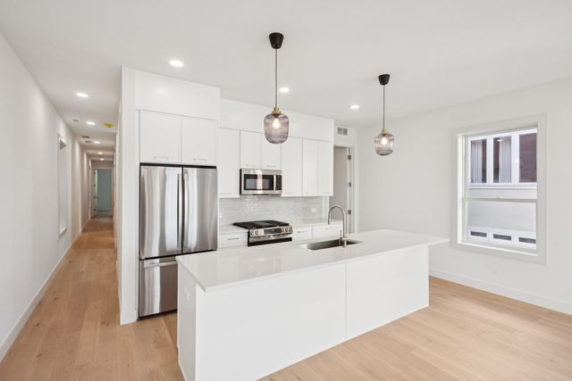 2323 N Lister Avenue 2, Chicago, IL 60614