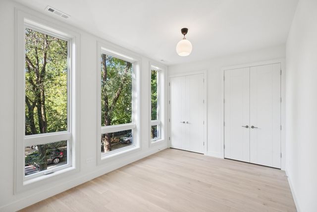 2323 N Lister Avenue 2, Chicago, IL 60614