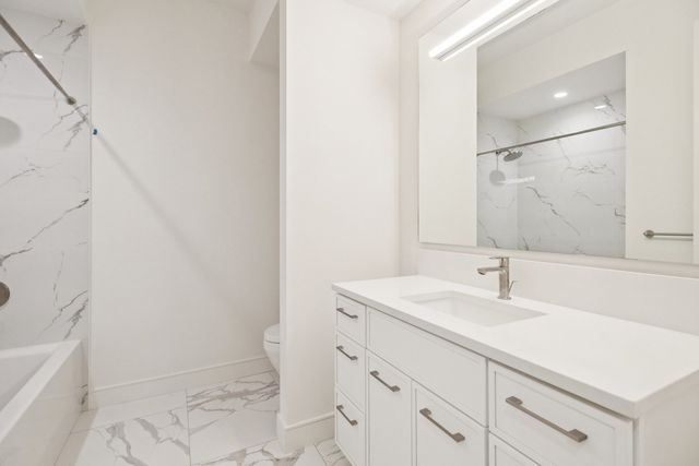 2323 N Lister Avenue 2, Chicago, IL 60614