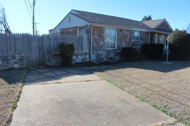 200 E Marshall Drive, Midwest City, OK 73110