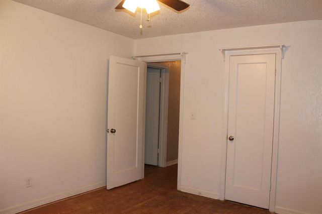 200 E Marshall Drive, Midwest City, OK 73110