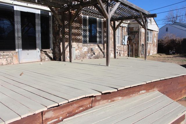 200 E Marshall Drive, Midwest City, OK 73110