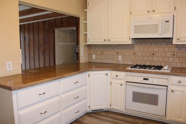 200 E Marshall Drive, Midwest City, OK 73110