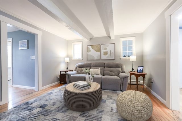 44 Surrey Dr, Mansfield, MA 02048