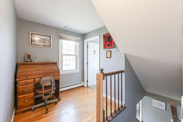 44 Surrey Dr, Mansfield, MA 02048