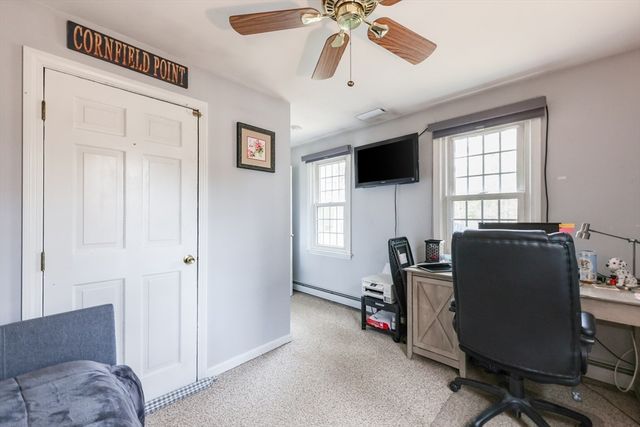 44 Surrey Dr, Mansfield, MA 02048