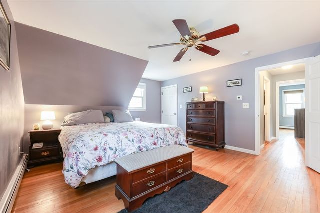 44 Surrey Dr, Mansfield, MA 02048