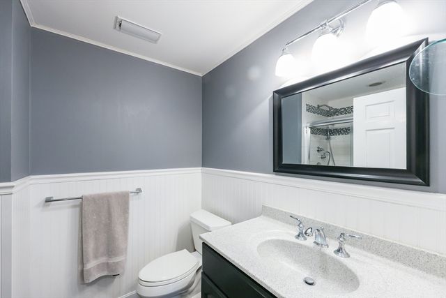 44 Surrey Dr, Mansfield, MA 02048