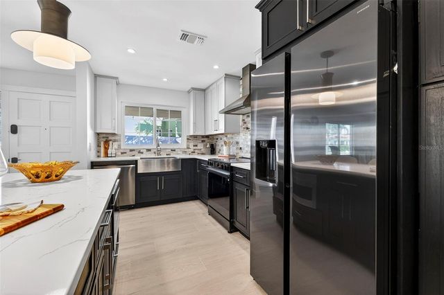 16611 GULF BOULEVARD, North Redington Beach, FL 33708