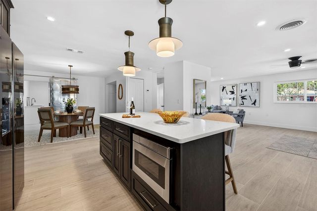 16611 GULF BOULEVARD, North Redington Beach, FL 33708