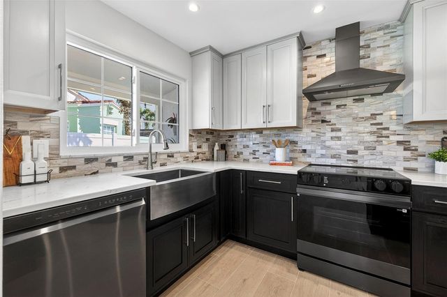 16611 GULF BOULEVARD, North Redington Beach, FL 33708