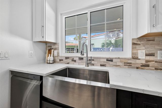 16611 GULF BOULEVARD, North Redington Beach, FL 33708