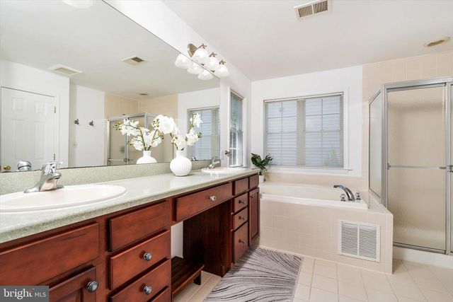 26 UNION, Robbinsville, NJ 08691