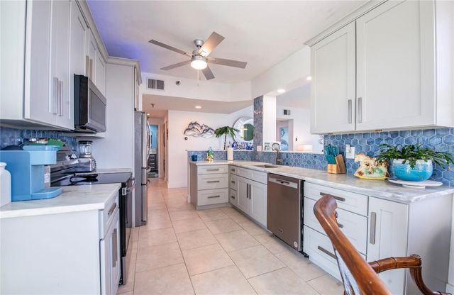 7979 SAILBOAT KEY BOULEVARD S 208, South Pasadena, FL 33707